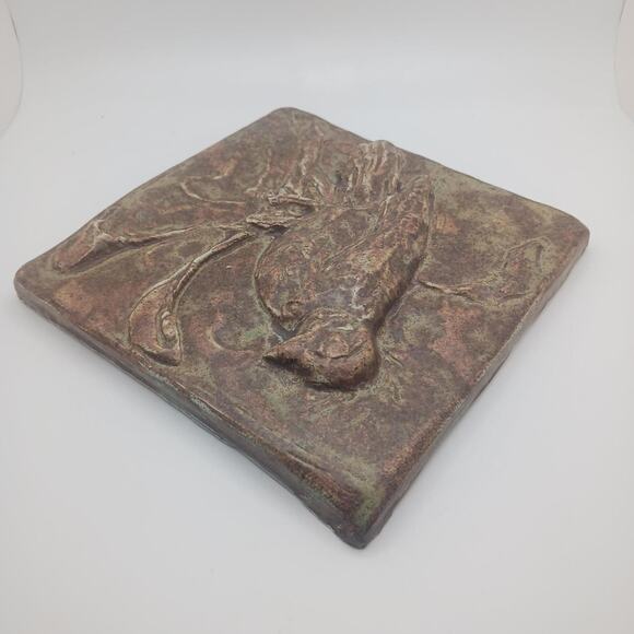 Vintage 6" bird Firehouse Tile Co art pottery tile, branch Arts & Crafts style - Picture 2 of 6